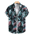Vista frontal da Camisa Vinser Amazônica, com estampa tropical de folhas em tons de verde, azul e rosa sobre fundo preto, modelagem de manga curta e caimento leve.