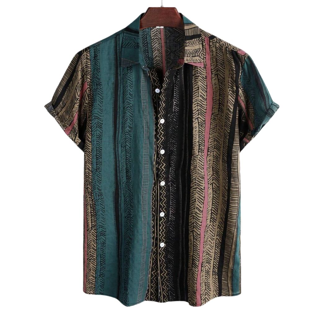 Vista frontal da Camisa Vinser Canion com estampa listrada em tons de verde-petróleo, preto, bege e marrom, manga curta, gola tradicional e caimento leve, ideal para um visual casual sofisticado e confortável.
