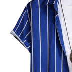 Detalhe da Camisa Vinser Capri masculina azul com listras verticais brancas e manga curta