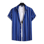 Camisa Vinser Capri masculina azul com listras verticais brancas e modelagem de manga curta