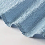 Detalhe da manga e textura do tecido da Camisa Vinser Cascais azul-claro