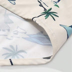 Detalhe da costura e estampa tropical da Camisa Vinser Dino