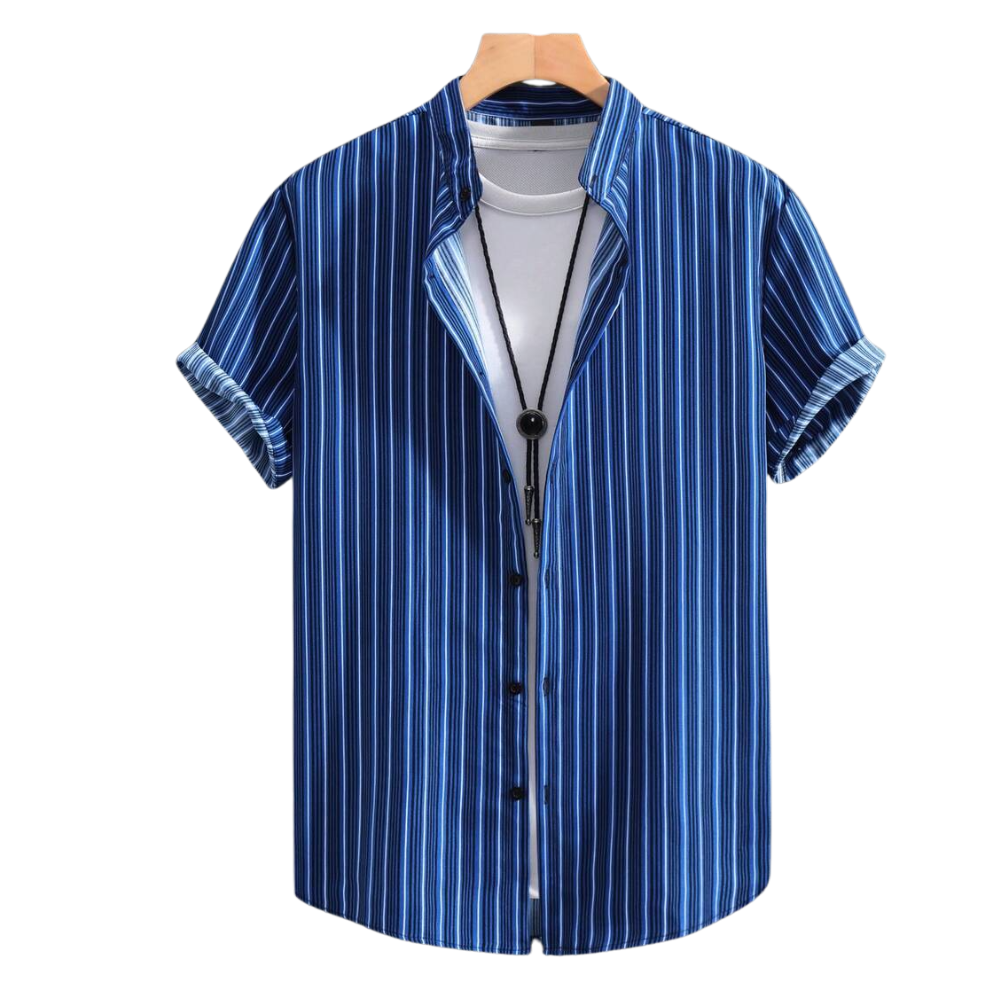Camisa Vinser Fortaleza azul com estampa listrada vertical, manga curta e gola aberta