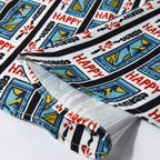 Detalhe do acabamento e tecido da camisa Vinser Happy masculina estampada
