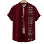 Camisa masculina Vinser Jericoacoara vinho manga curta com estampa geométrica frontal