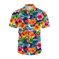 Camisa masculina Vinser Jurerê com estampa floral tropical colorida em tons de azul, rosa, laranja e verde.