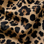 Detalhe da estampa animal print da Camisa Vinser Kalahari