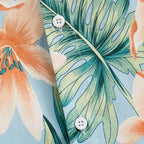 Detalhe dos botões da Camisa Vinser Lanika masculina com estampa floral tropical