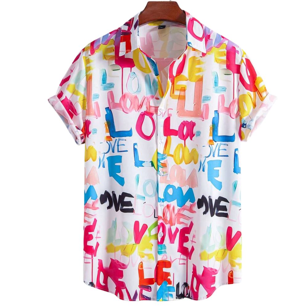 Camisa masculina Vinser Love Riviera com estampa colorida em estilo artístico e tipografia "LOVE", de manga curta e acabamento premium.