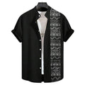 Camisa masculina Vinser Pipa preta com detalhe geométrico em branco na parte frontal e modelagem de manga curta