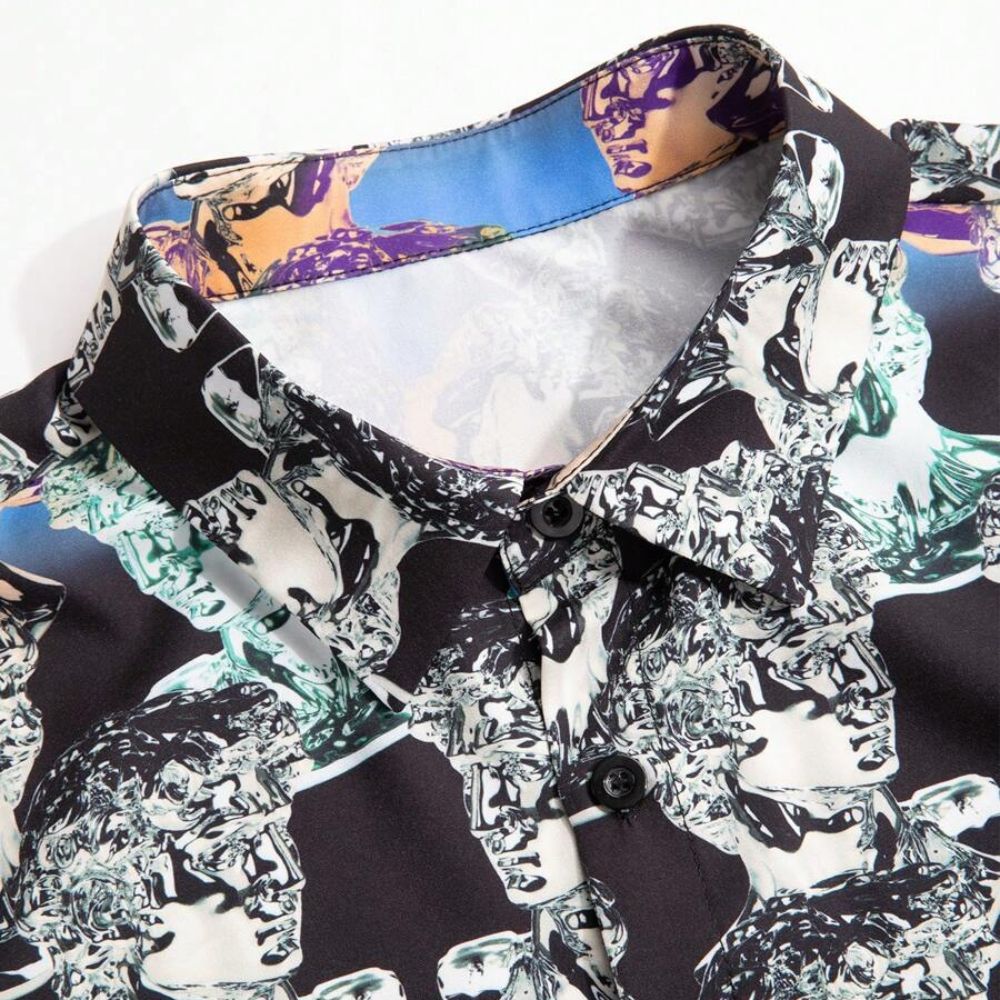 Detalhe da gola e estampa da Camisa Vinser Pompeia