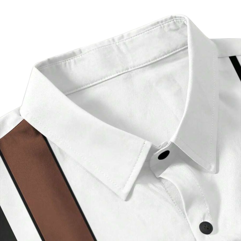 Detalhe da gola da Camisa Vinser Positano Branca, destacando o colarinho estruturado, o acabamento refinado e o tecido leve, evidenciando a qualidade premium e o design sofisticado da peça.