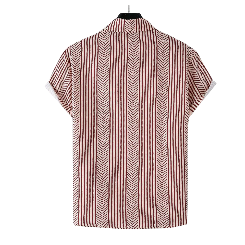 Costas da Camisa Vinser Rubro com estampa geométrica listrada em vermelho e branco