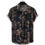 Vista frontal da Camisa Vinser Selva Noturna, com estampa floral em tons terrosos sobre fundo preto, modelagem de manga curta e caimento leve para um visual elegante e sofisticado.
