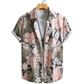 Vista frontal da Camisa Vinser Sunset Bloom, com estampa tropical floral em tons de rosa, branco e verde sobre fundo escuro, modelagem de manga curta e gola resort.