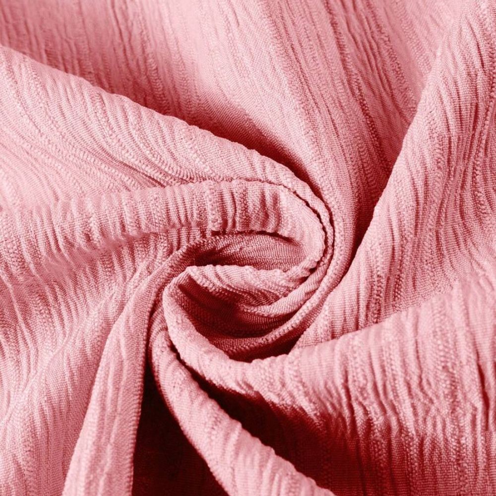 Detalhe da textura do tecido rosa da Camisa Vinser Vitória
