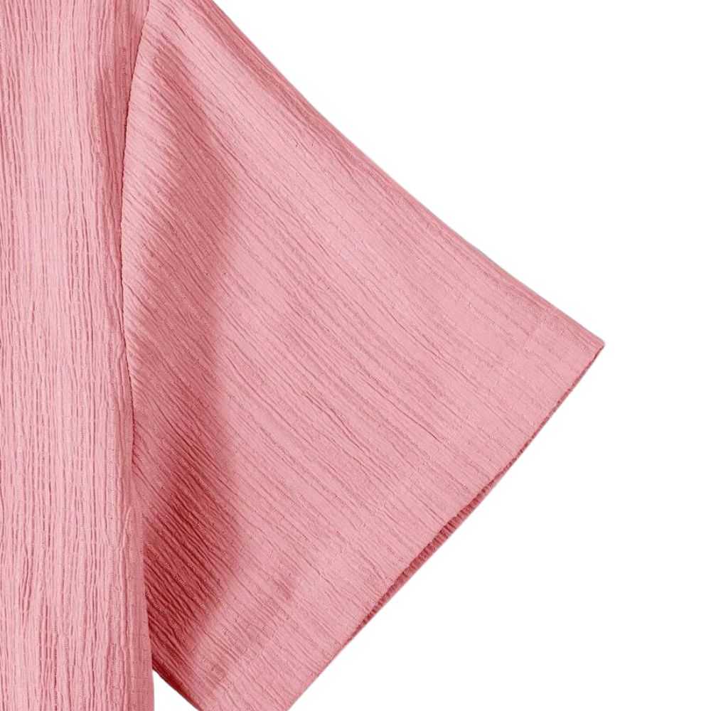 Detalhe da manga curta da Camisa Vinser Vitória rosa